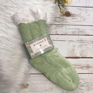 Cozy Avenue 9 Snuggle‎ Socks Slippers Socks